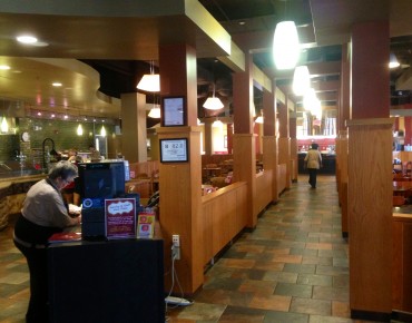 An Alamance County health inspector cited Colonnades Dining Hall for having undercooked food and mold in the ice machine. As a result, Colonnades received an 82 health inspection score. The score was updated to a 95 after a re-inspection. Lakeside Dining Hall also received a below-average inspection rating of 90.
http://elonlocalnews.com/2013/09/colonnades-dining-hall-recieves-multiple-health-violations/